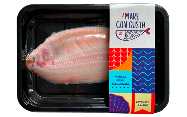 Sogliola eviscerata senza pelle