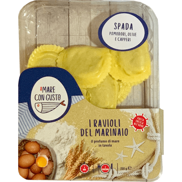 Spada con pomodori, olive e capperi